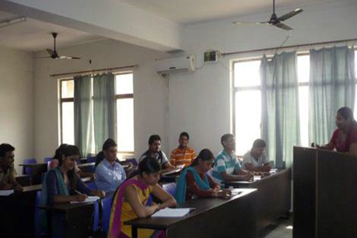 https://cache.careers360.mobi/media/colleges/social-media/media-gallery/9166/2018/12/20/Class room of Jagmohan Institute of Management and Technology Bagpat_Classroom.JPG